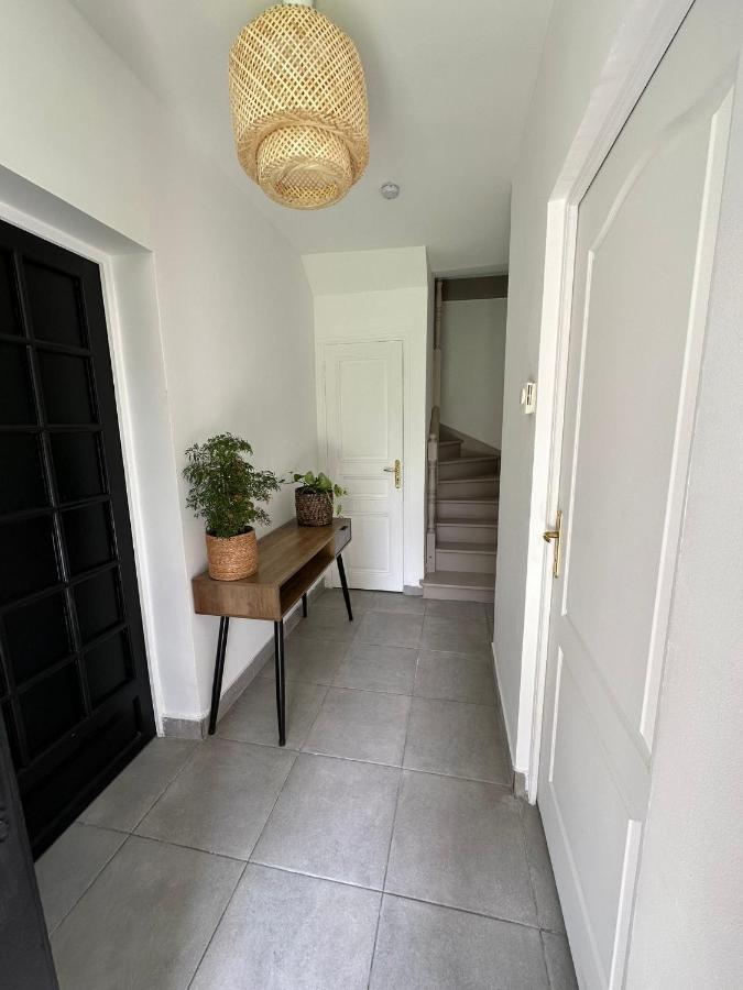 Love Room Avec Jacuzzi Proche Paris Et Roissy Cdg Persan Luaran gambar